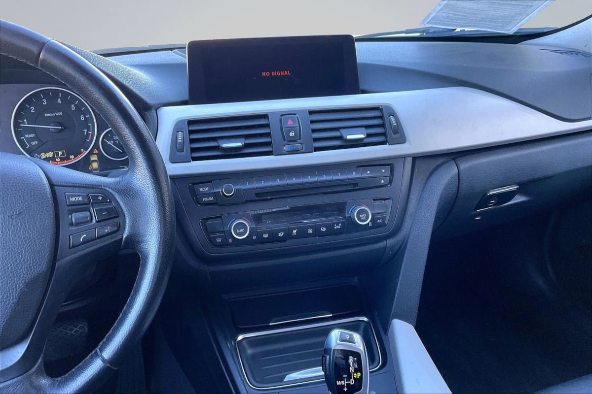 Used 2013 BMW 328i Sedan RWD image 6