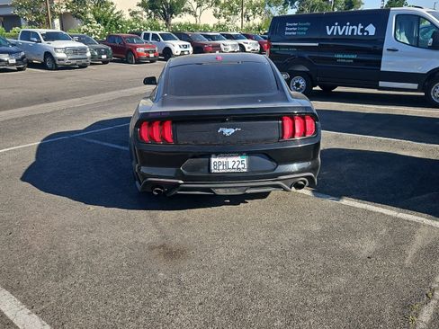 Used 2020 Ford Mustang Coupe RWD image 7