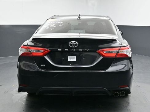 Used 2020 Toyota Camry SE image 7