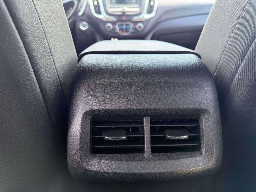 Used 2019 Chevrolet Equinox LT AWD/4WD image 8