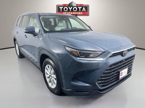 Certified 2025 Toyota Grand Highlander FWD image 1