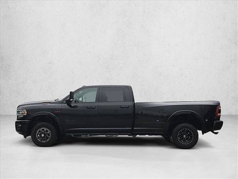 Used 2020 RAM 3500 Laramie w/ Night Edition AWD/4WD image 15