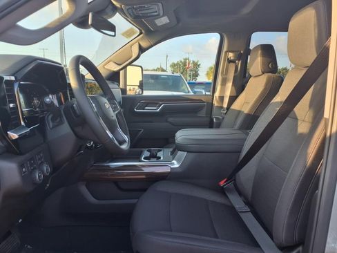 Used 2025 Chevrolet Silverado 2500 LT w/ Texas Edition image 12