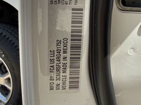 Used 2024 RAM 2500 Laramie w/ Safety Group AWD/4WD image 29