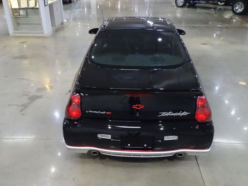 Used 2002 Chevrolet Monte Carlo SS w/ Pace Car Replica Pkg FWD image 11