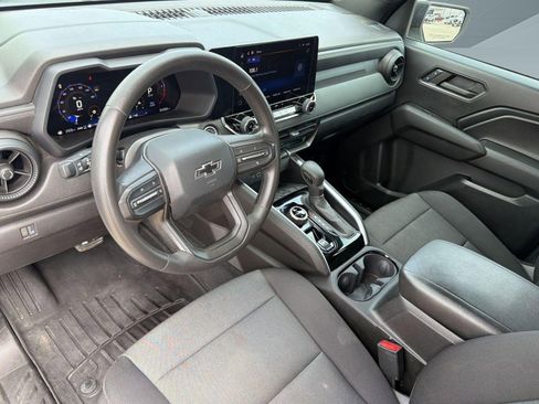 Used 2024 Chevrolet Colorado Trail Boss AWD/4WD image 4