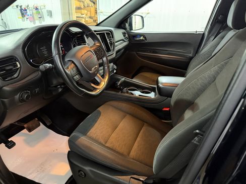 Used 2023 Dodge Durango GT image 8