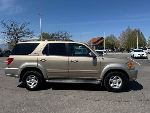 Used 2002 Toyota Sequoia SR5 RWD image 5