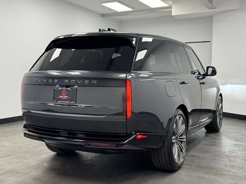 Used 2024 Land Rover Range Rover SE AWD/4WD image 7