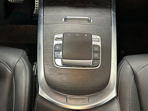 Used 2025 Mercedes-Benz G 550 image 25