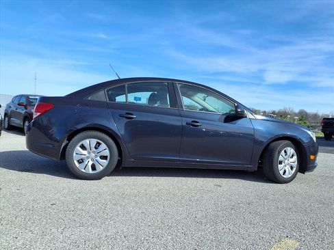 Used 2014 Chevrolet Cruze LS image 26
