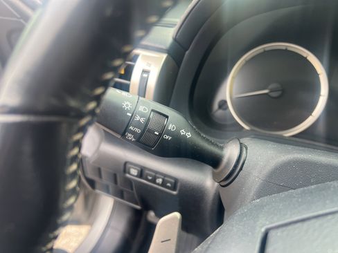 Used 2016 Lexus IS 200t image 20