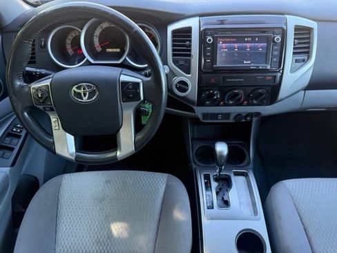 Used 2015 Toyota Tacoma 4x4 Double Cab w/ SR5 Package image 3