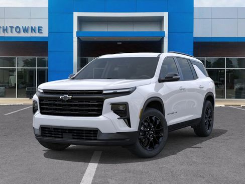 New 2026 Chevrolet Traverse LT w/ Midnight/Sport Edition FWD image 30