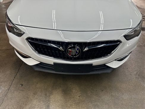 Used 2018 Buick Regal Preferred w/ Sights and Sounds Package image 13