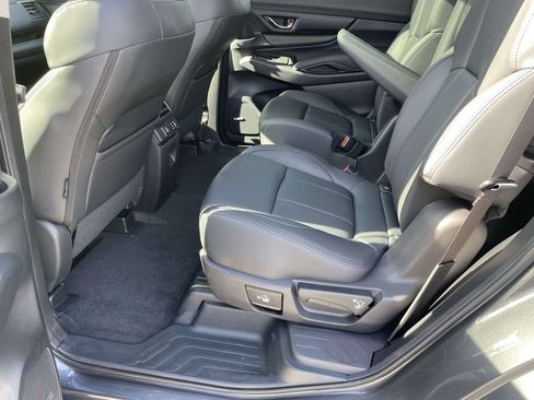 Used 2025 Subaru Ascent Bronze Edition w/ Popular Package #2 AWD/4WD image 13