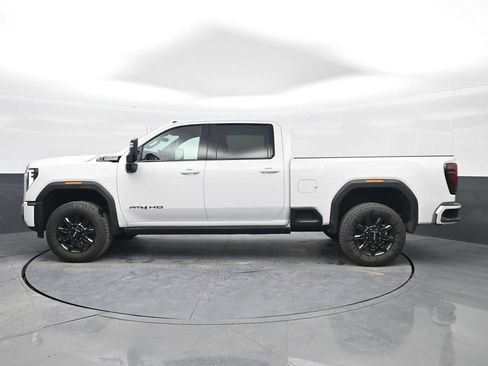 Used 2024 GMC Sierra 2500 AT4 w/ AT4 Premium Plus Package image 5