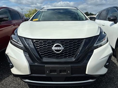 Certified 2023 Nissan Murano SV w/ SV Midnight Edition Package AWD/4WD image 2