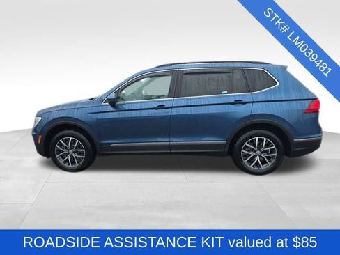 Used 2020 Volkswagen Tiguan SE w/ Panoramic Sunroof Package image 4