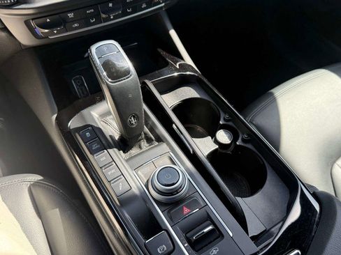 Certified 2023 Maserati Levante GT AWD/4WD image 27