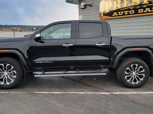 Used 2024 GMC Canyon Denali image 11