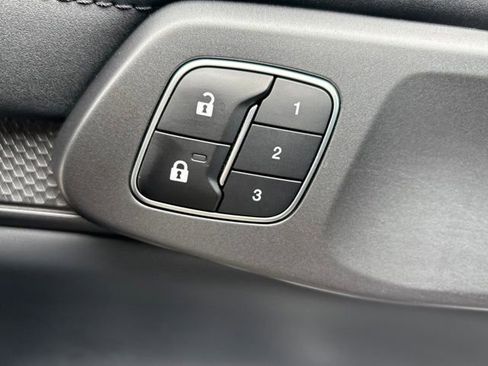 Used 2025 Ford Ranger Raptor AWD/4WD image 12