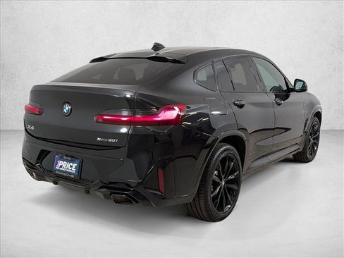 Used 2025 BMW X4 xDrive30i w/ Premium Package image 9