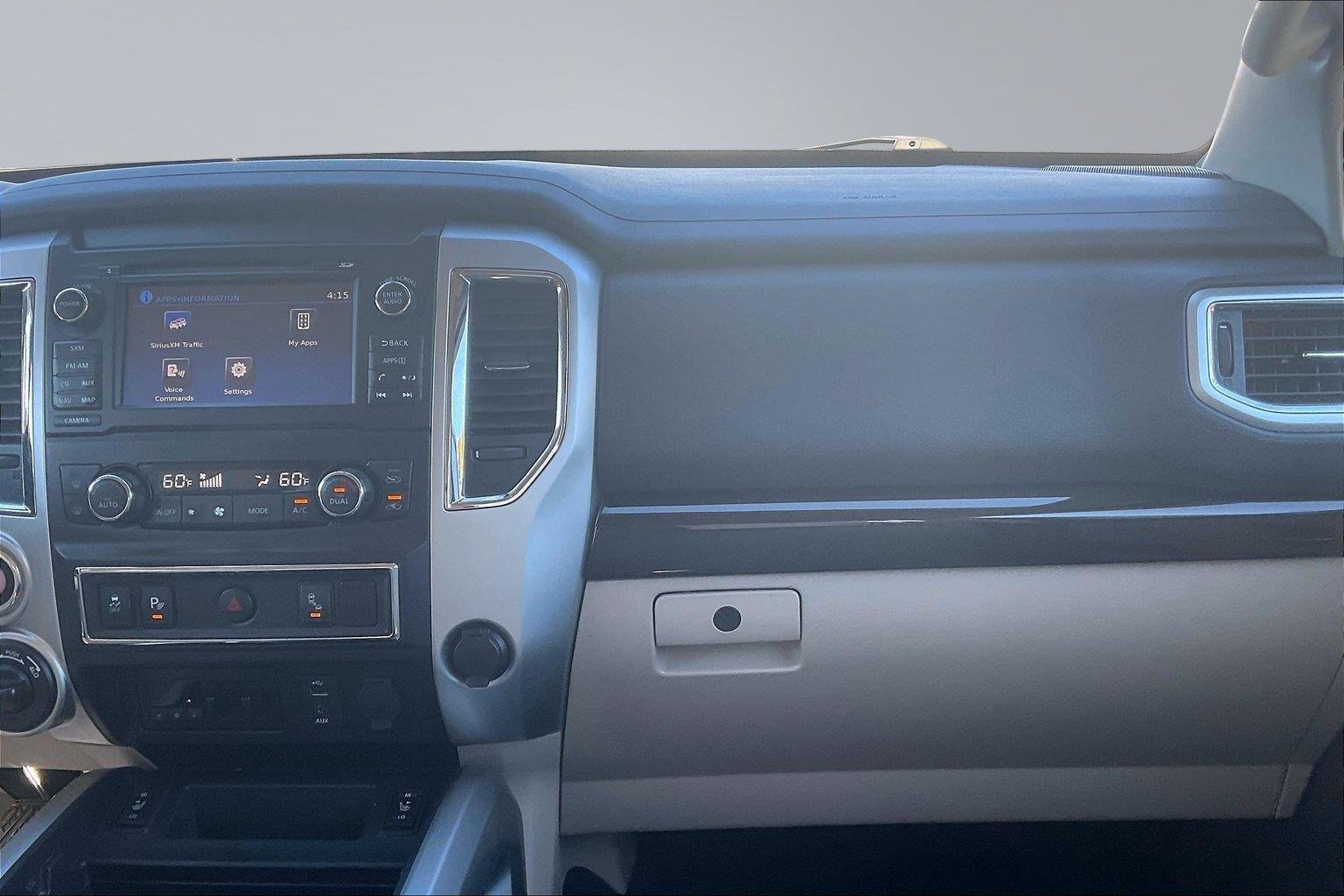Used 2017 Nissan Titan SV AWD/4WD image 16