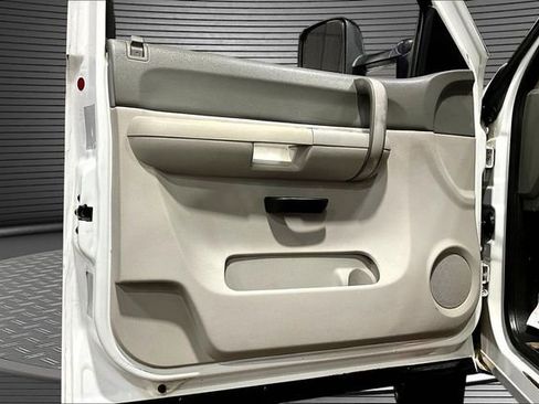 Used 2007 Chevrolet Silverado 3500 W/T w/ LS Package RWD image 14