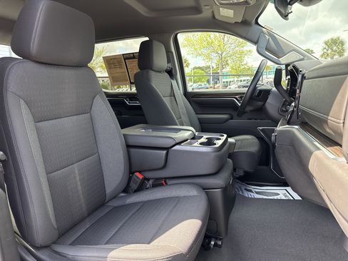 Used 2023 Chevrolet Silverado 1500 LT image 19