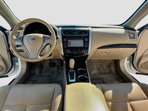 Used 2013 Nissan Altima 2.5 SL w/ Technology Pkg FWD image 14