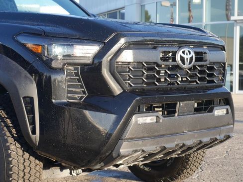 Used 2024 Toyota Tacoma TRD Off-Road AWD/4WD image 2
