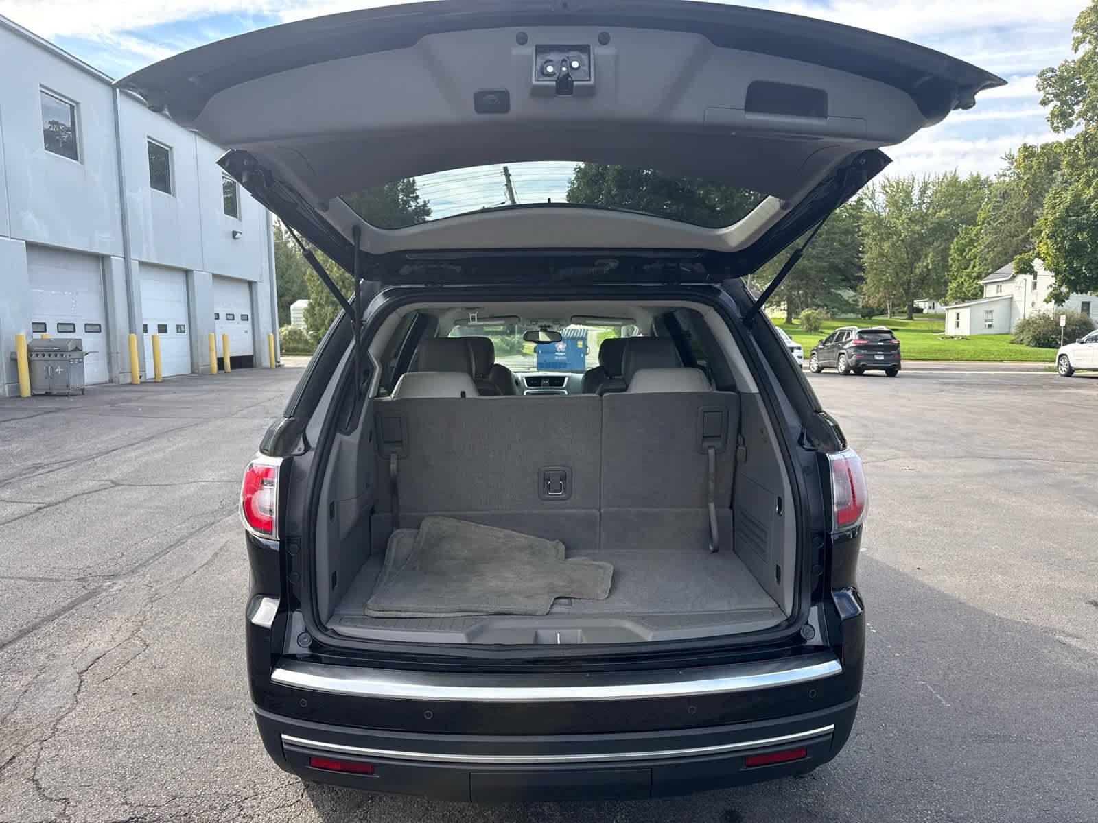 Used 2015 GMC Acadia SLT FWD image 17