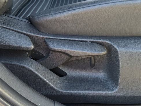 Used 2024 Toyota Camry SE image 27