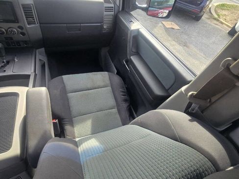 Used 2004 Nissan Titan SE AWD/4WD image 41