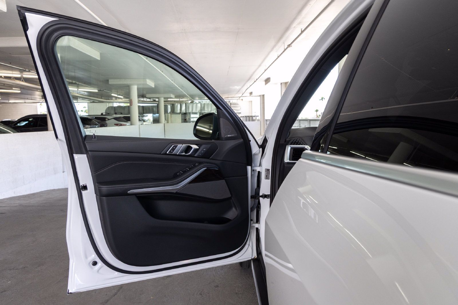 Certified 2024 BMW X5 xDrive40i AWD/4WD image 13