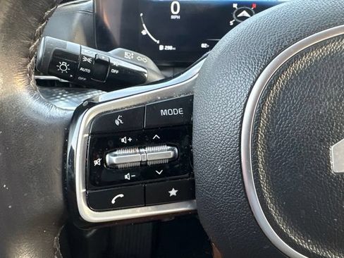 Used 2023 Kia Carnival SX Prestige FWD image 20