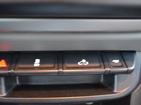 Used 2015 Chevrolet Colorado LT image 19