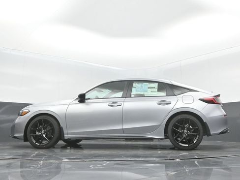 Used 2025 Honda Civic Sport image 13