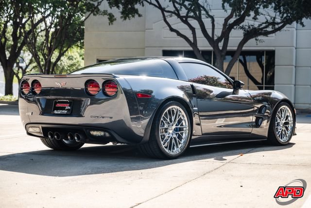 Used 2009 Chevrolet Corvette ZR1 w/ Preferred Equipment Group RWD image 7