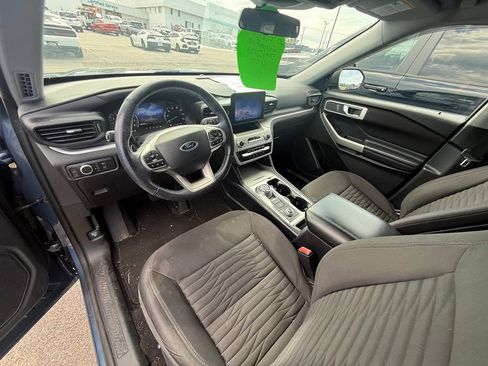 Used 2020 Ford Explorer XLT w/ Comfort Package AWD/4WD image 7