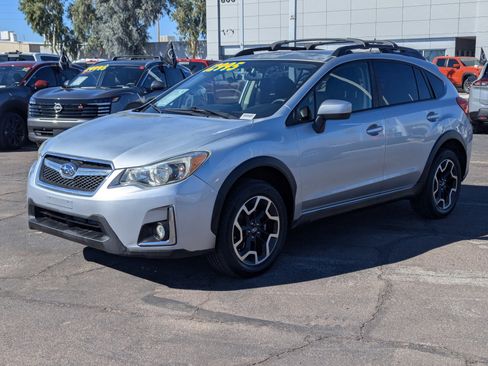Used 2017 Subaru Crosstrek 2.0i Premium image 5