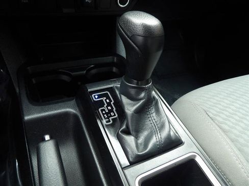 Used 2022 Toyota Tacoma 4x4 Access Cab image 15