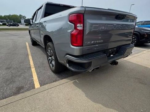 Used 2023 Chevrolet Silverado 1500 RST w/ Z71 Off-Road Package AWD/4WD image 6