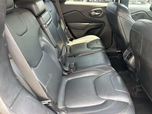 Used 2016 Jeep Cherokee Limited AWD/4WD image 14