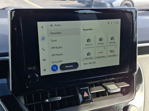 Used 2023 Toyota Corolla SE image 16