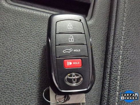 Used 2024 Toyota Grand Highlander AWD Hybrid image 30