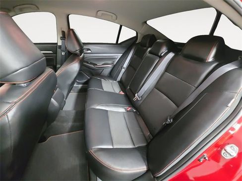 Used 2024 Nissan Altima 2.5 SR image 13