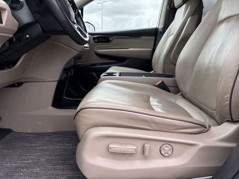 Used 2024 Honda Odyssey Elite image 18