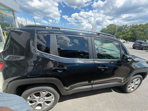 Used 2023 Jeep Renegade Limited AWD/4WD image 2